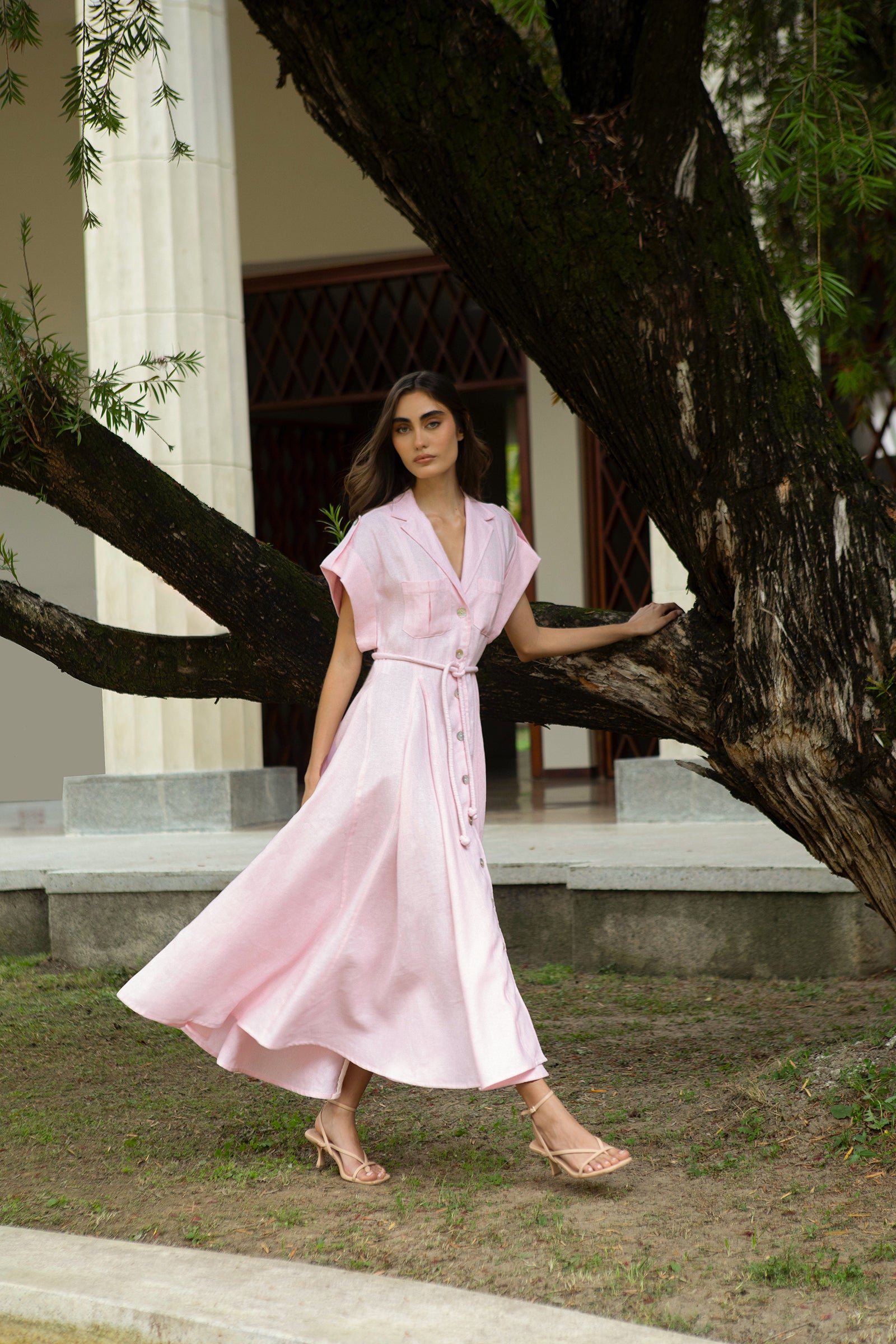 soft pink midi dress GUAYABA IN SOFT PINK / 6 COLOR:MIDNIGHT PLUM Product ID:AP1E212279_AP640_M Do Not Bleach Metallic Fitted Halter Slit