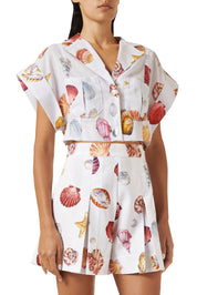 PERLA SHORT IN CONCHITAS IN WHITE PRINT