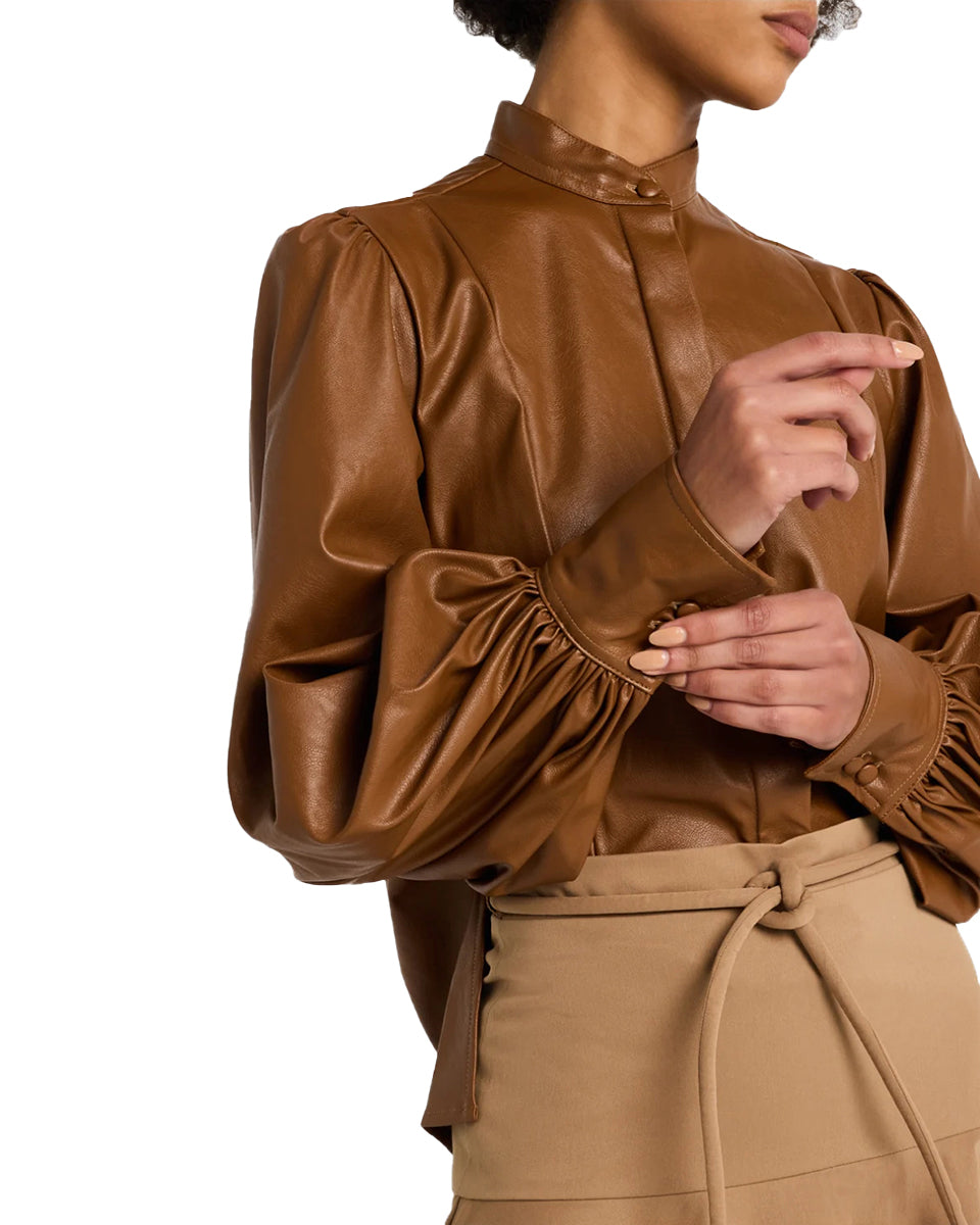 HOLA SHIRT IN CARAMEL