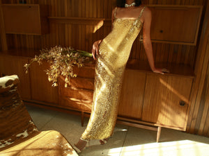 
            
                Load image into Gallery viewer, LUCIERNAGA DRESS IN GOLD SEQUINS
            
        