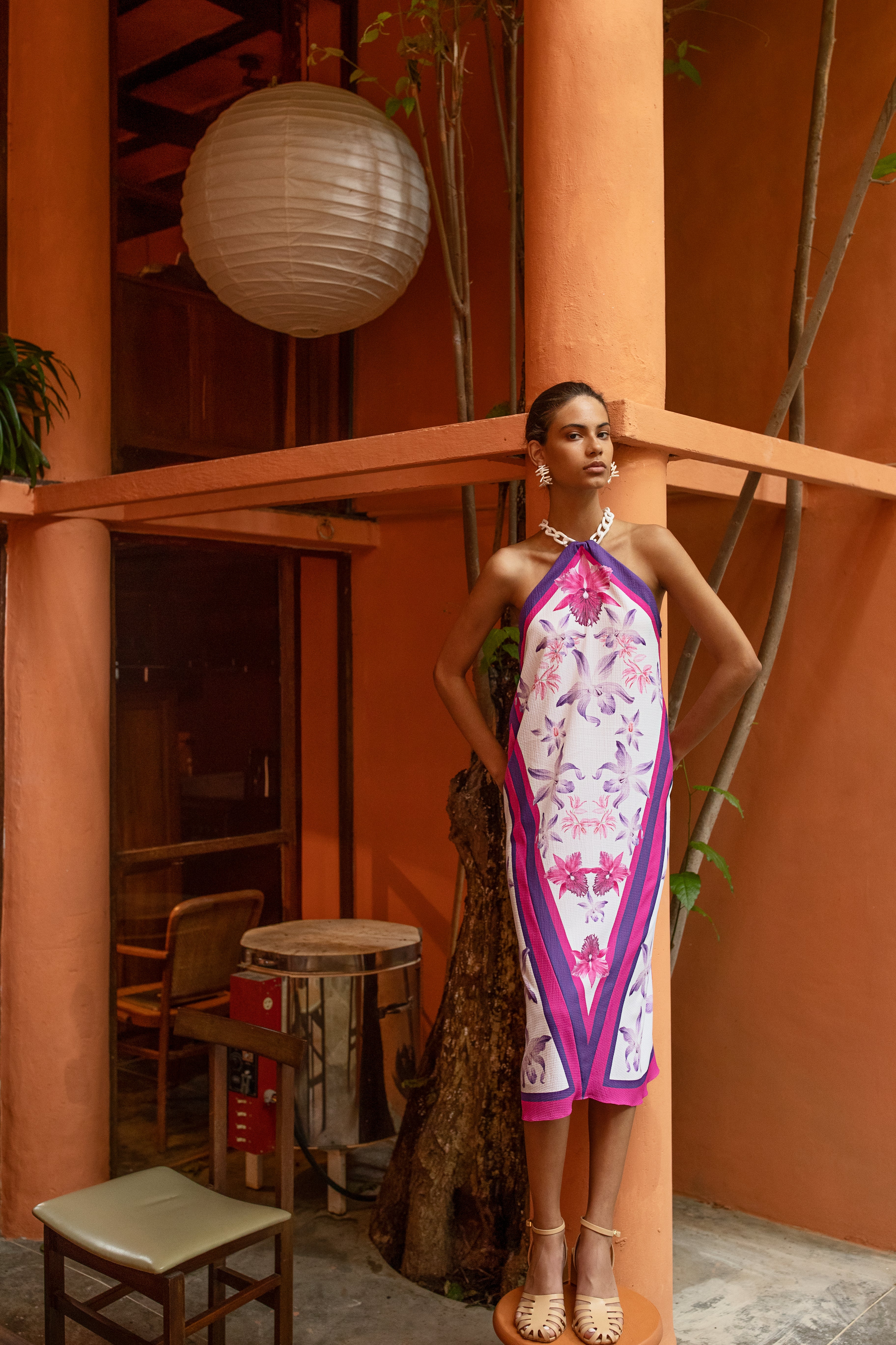 DREAMY SCARF DRESS IN WHITE ORQUIDEA PRINT - No Pise La Grama Web