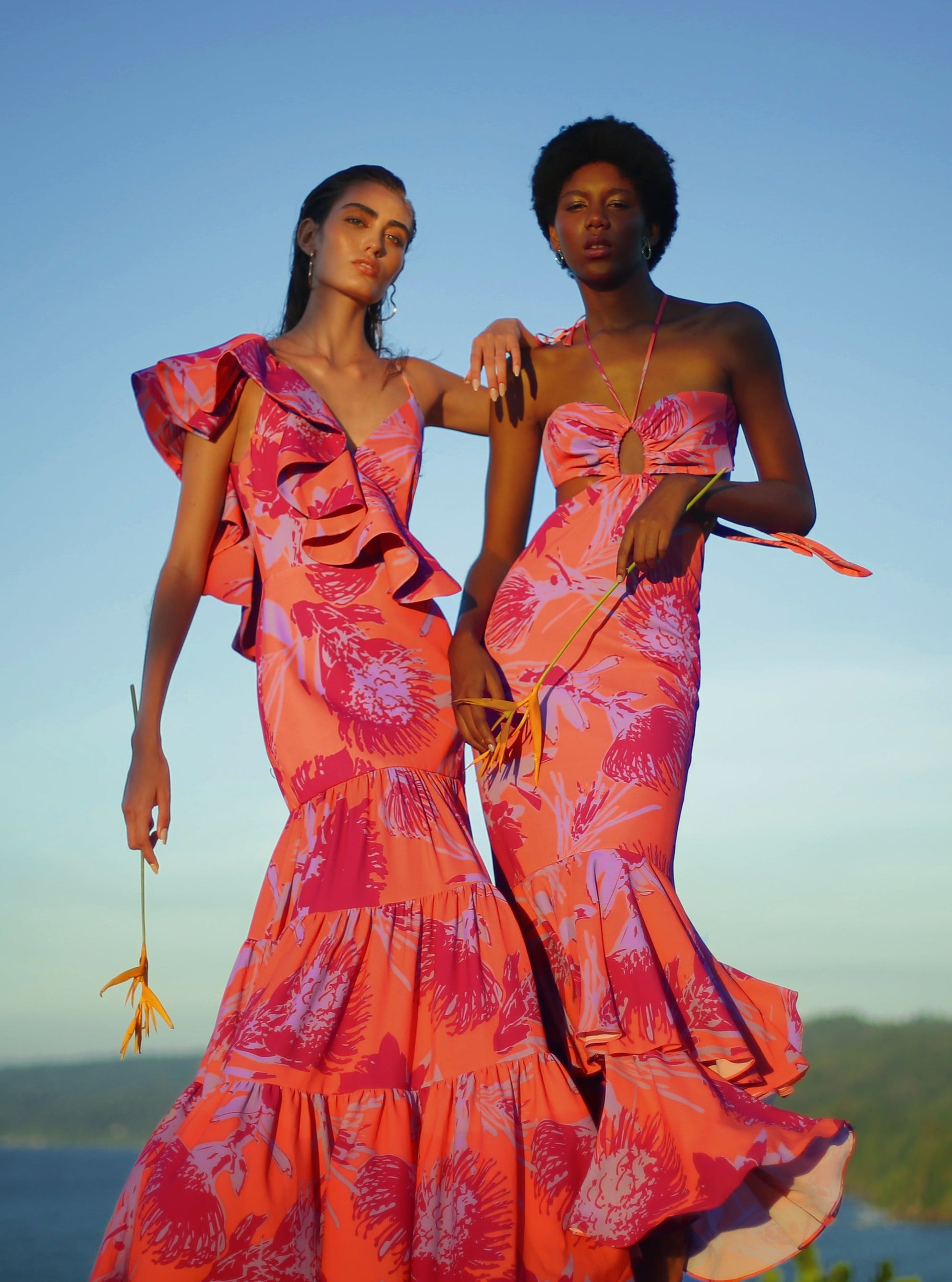 ARACEA DRESS IN VENEZUELA CORAL PRINT – No Pise La Grama Web