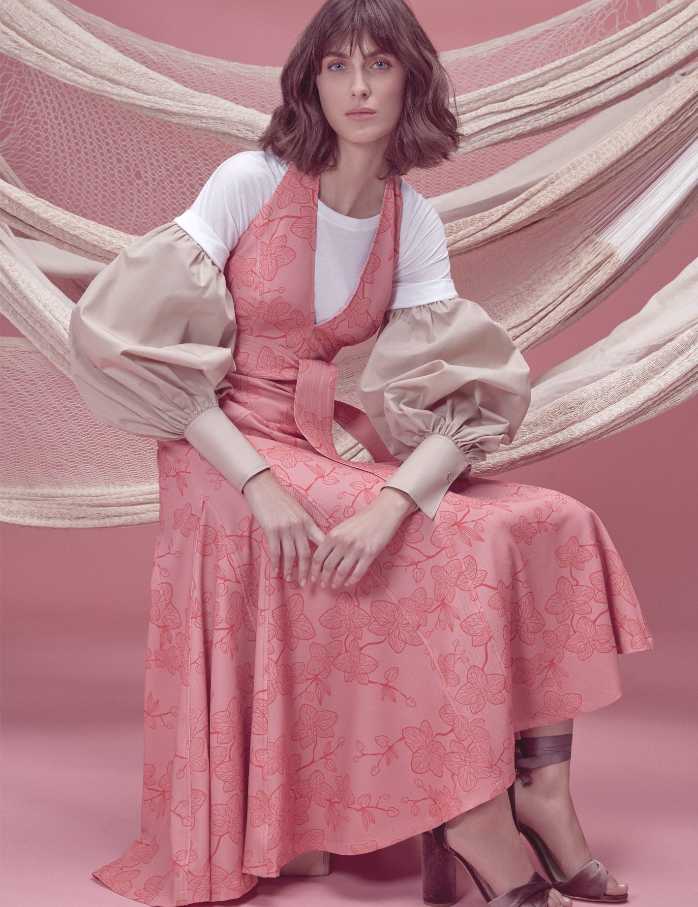 CAÑA DULCE TEE IN WHITE WITH KHAKI SLEEVES - No Pise La Grama Web